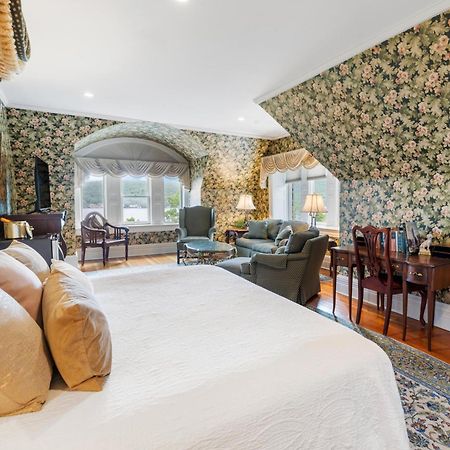 The Inn At Erlowest Lake George Luaran gambar