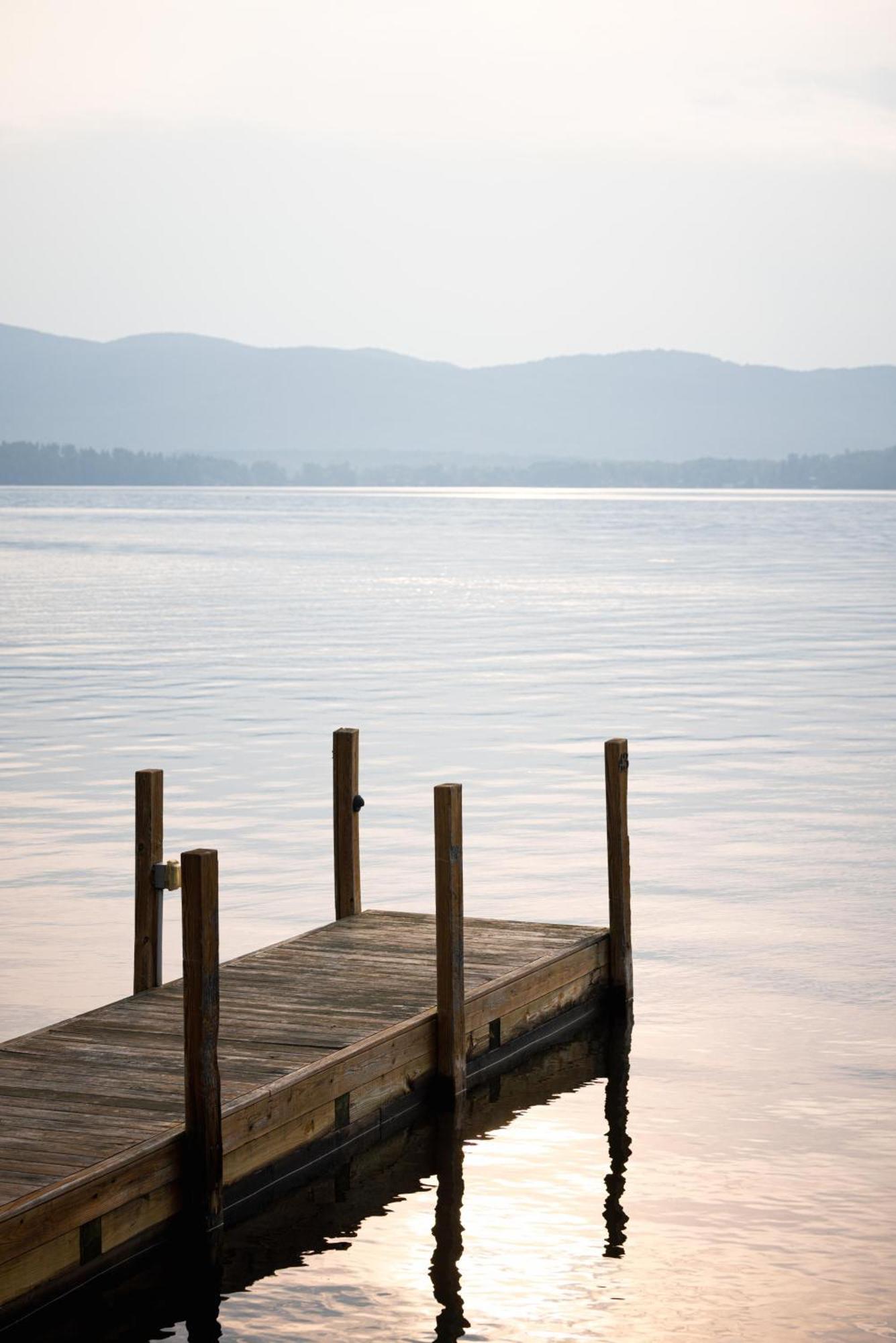 The Inn At Erlowest Lake George Luaran gambar