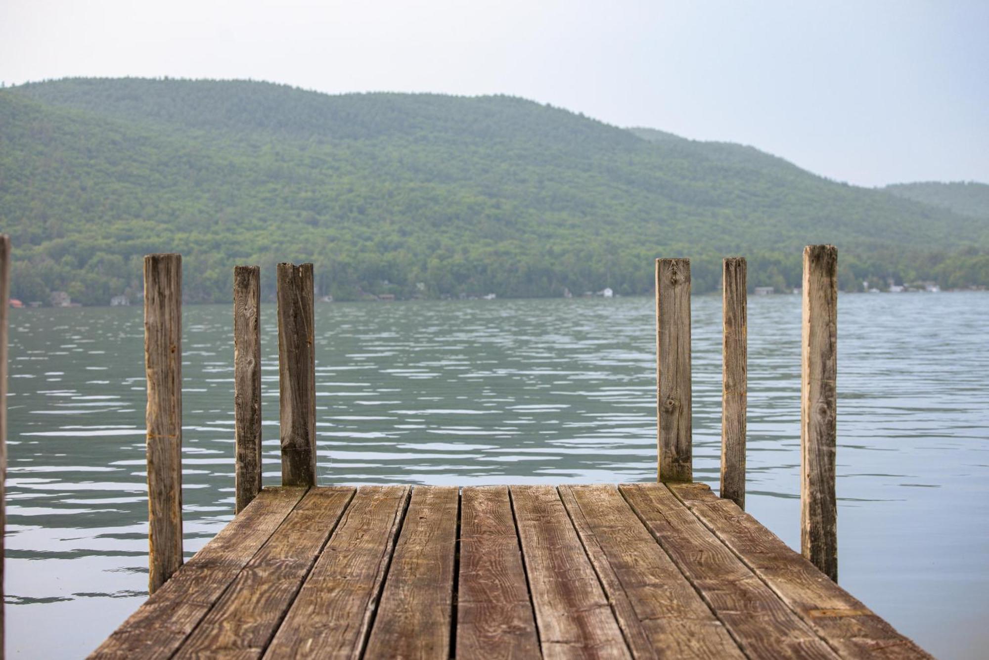 The Inn At Erlowest Lake George Luaran gambar