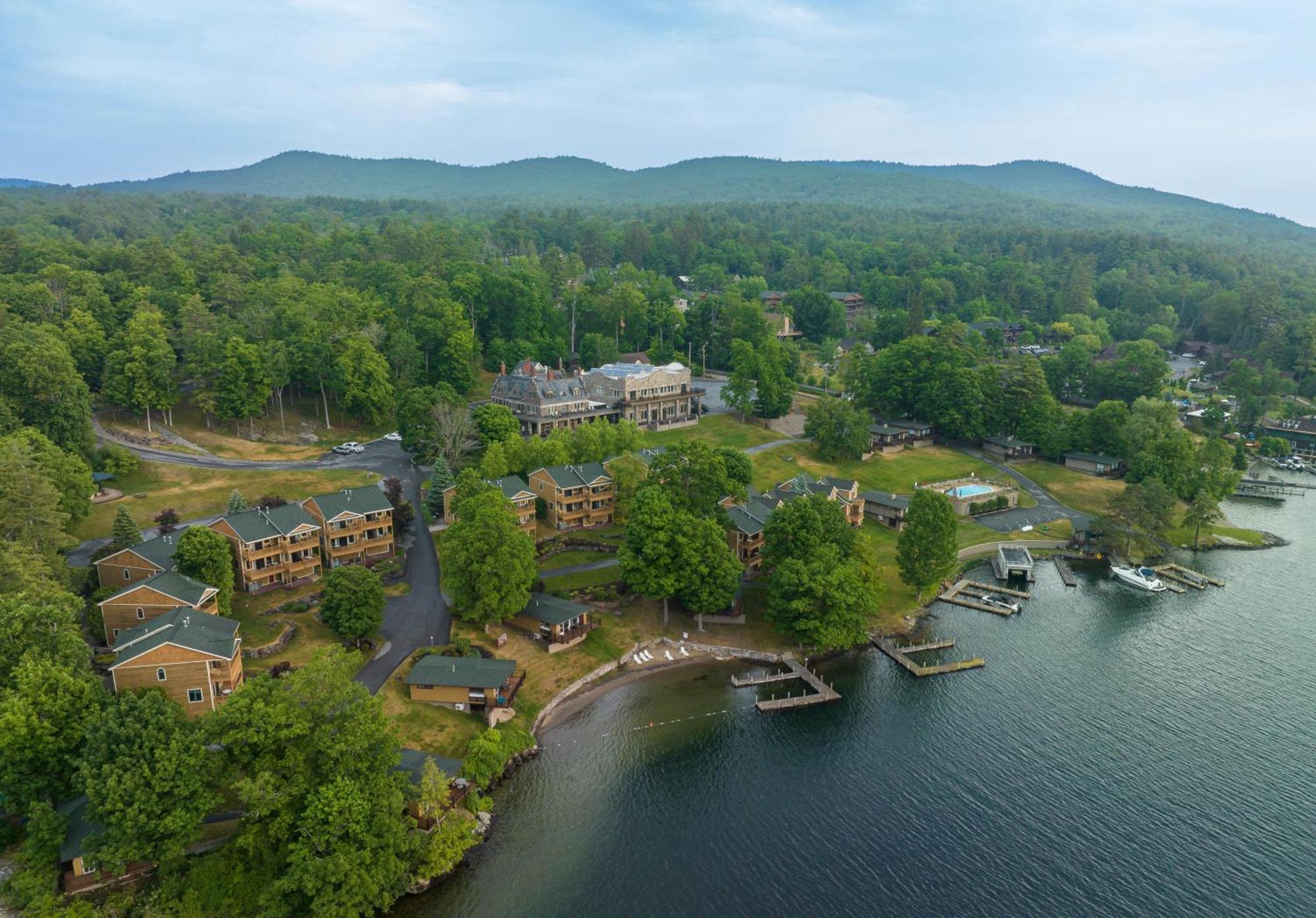 The Inn At Erlowest Lake George Luaran gambar