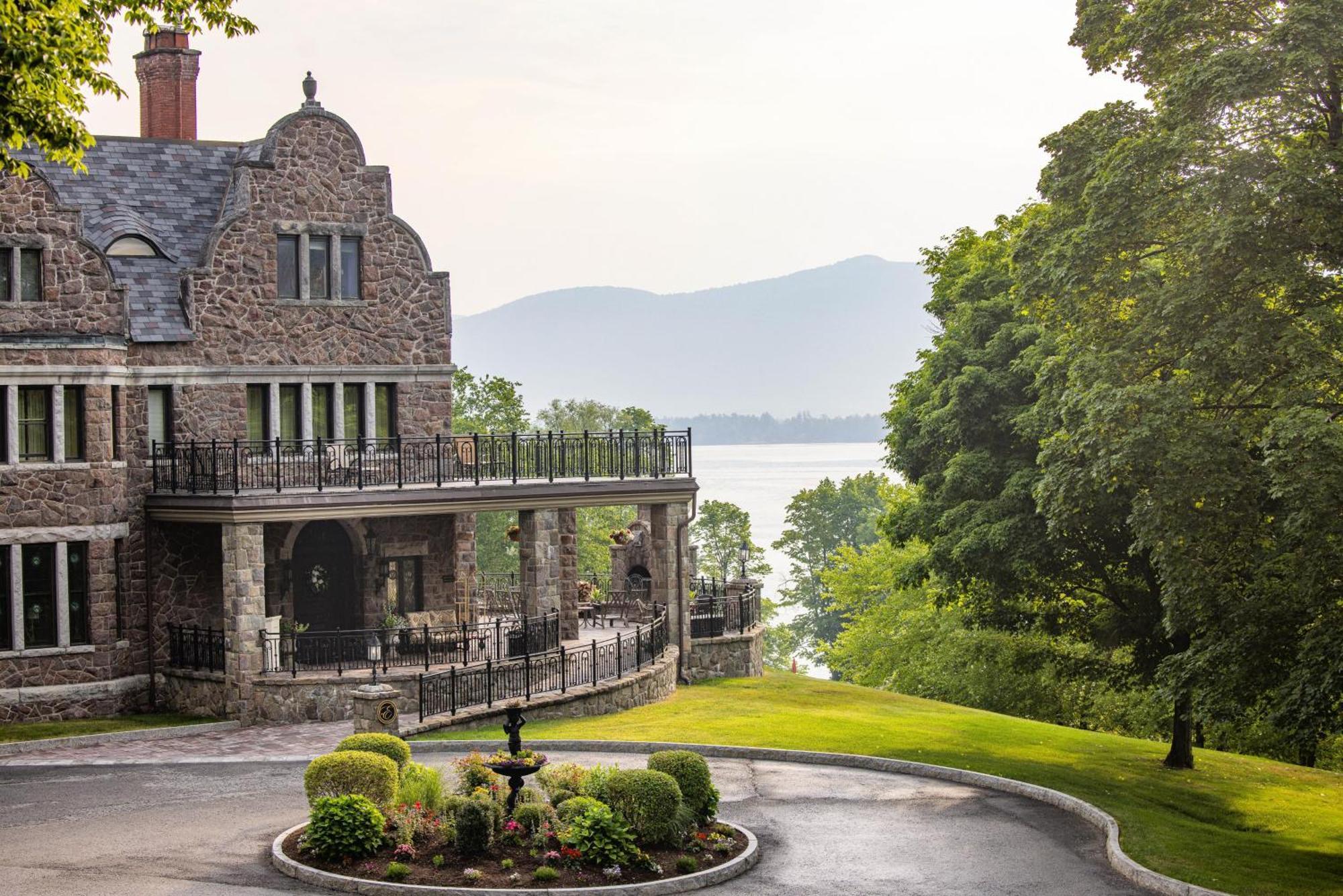 The Inn At Erlowest Lake George Luaran gambar