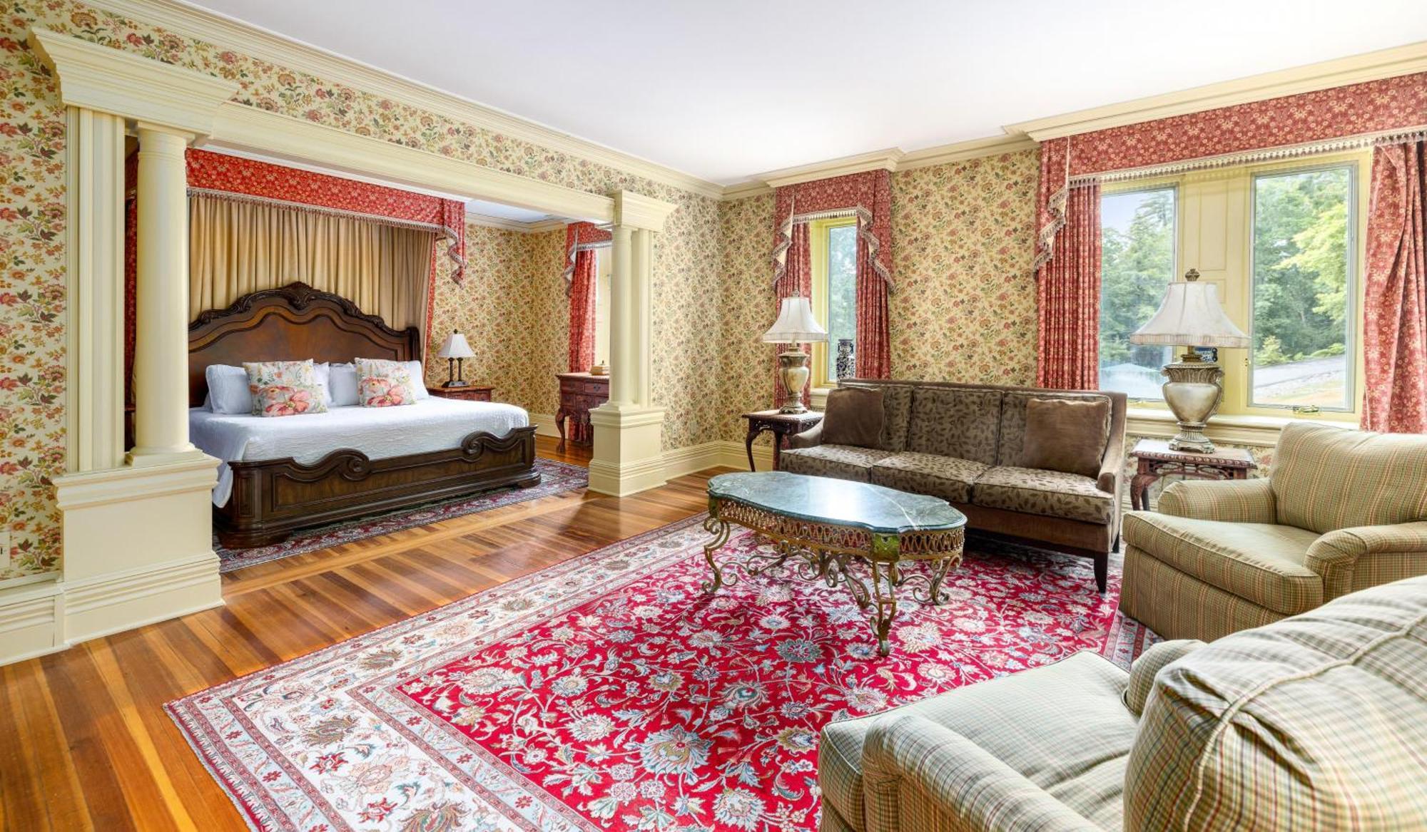 The Inn At Erlowest Lake George Luaran gambar